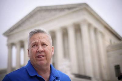 The Morning Dispatch: SCOTUS Okays Coach's Public Private Prayer