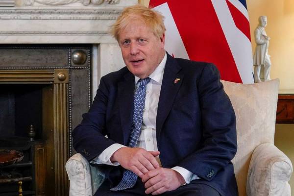 The Morning Dispatch: Boris Johnson Survives No-Confidence Vote