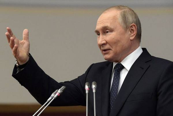 What Will Putin Do With Kherson?