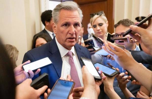 McCarthy, Other GOP Reps, Receive Historic Subpoenas From January 6 Panel