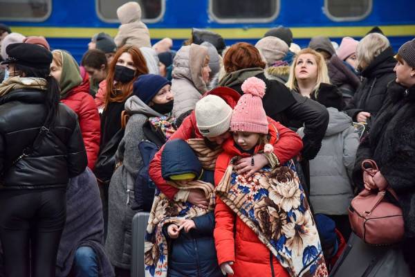 How the World Can Best Help Ukraine’s Refugees