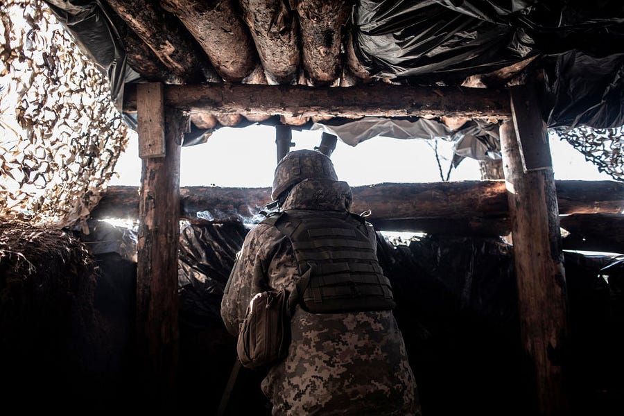 Guessing Games at the Brink of War