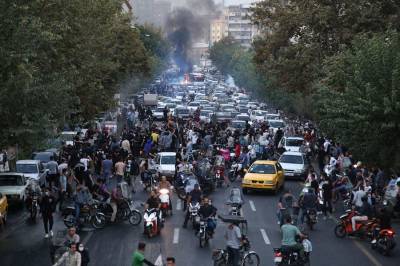 The Morning Dispatch: Iran's Protests Grow