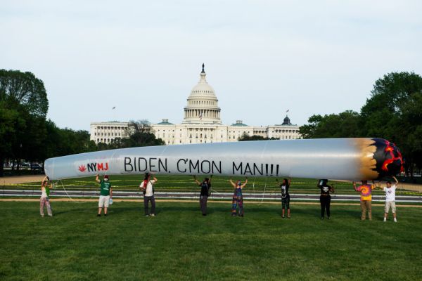 Featured image for post: Joe Biden and Mary Jane