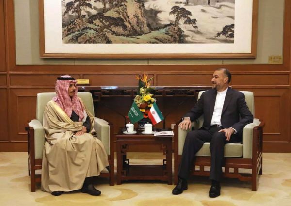 Hossein Amir – Faisal bin Farhan Al Saud meeting in China