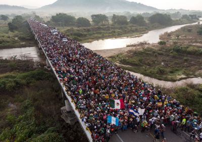 TOPSHOT-MEXICO-HONDURAS-US-MIGRATION