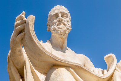 Historian Polybius with scroll statue, Vienna