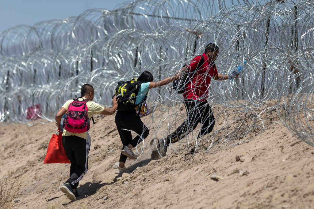 Migrant Crossings At Southern Border Increase As Title 42 Policy Expires