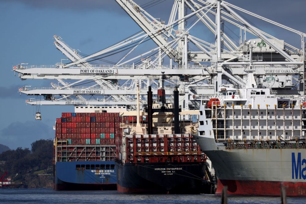 Gov’t Officials Warn Of Chinese Cargo Cranes Potential As Spy Tool