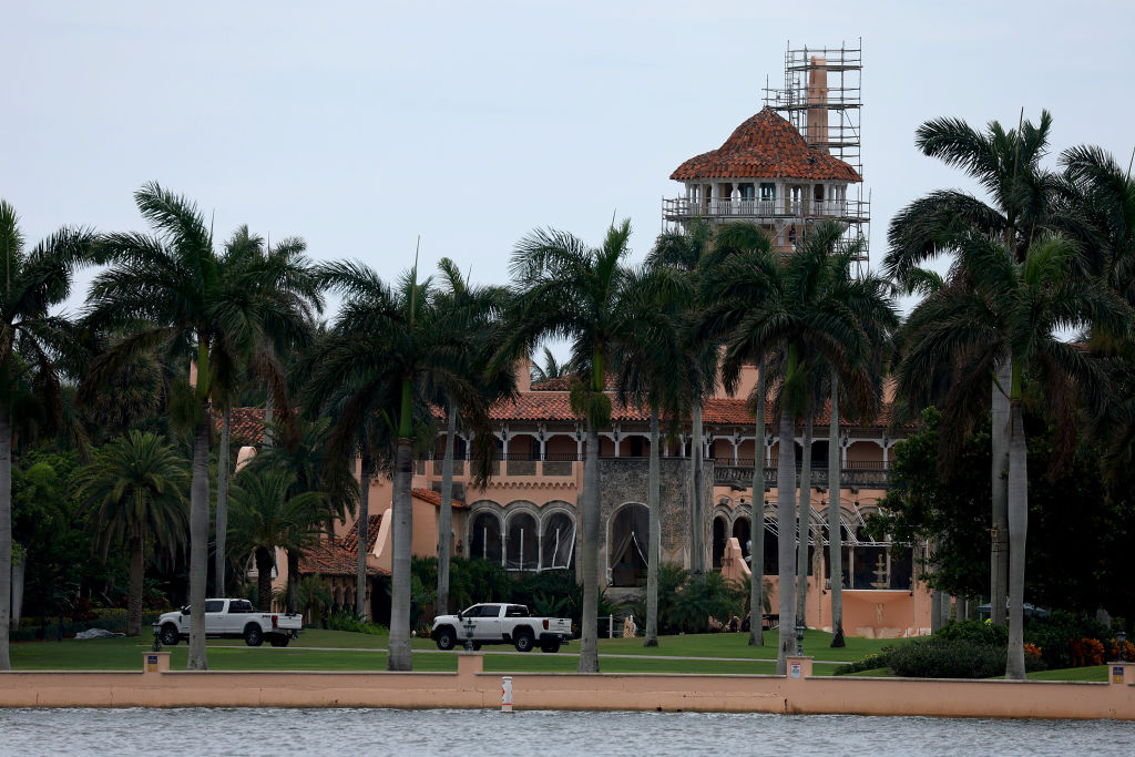 Grand Jury Meeting In Florida Becomes Focus On Trump’s Classified Documents Case