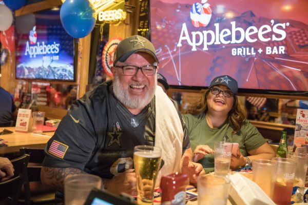 Applebee’s Celebrates Veterans Day With NBC Football Night In America Broadcast