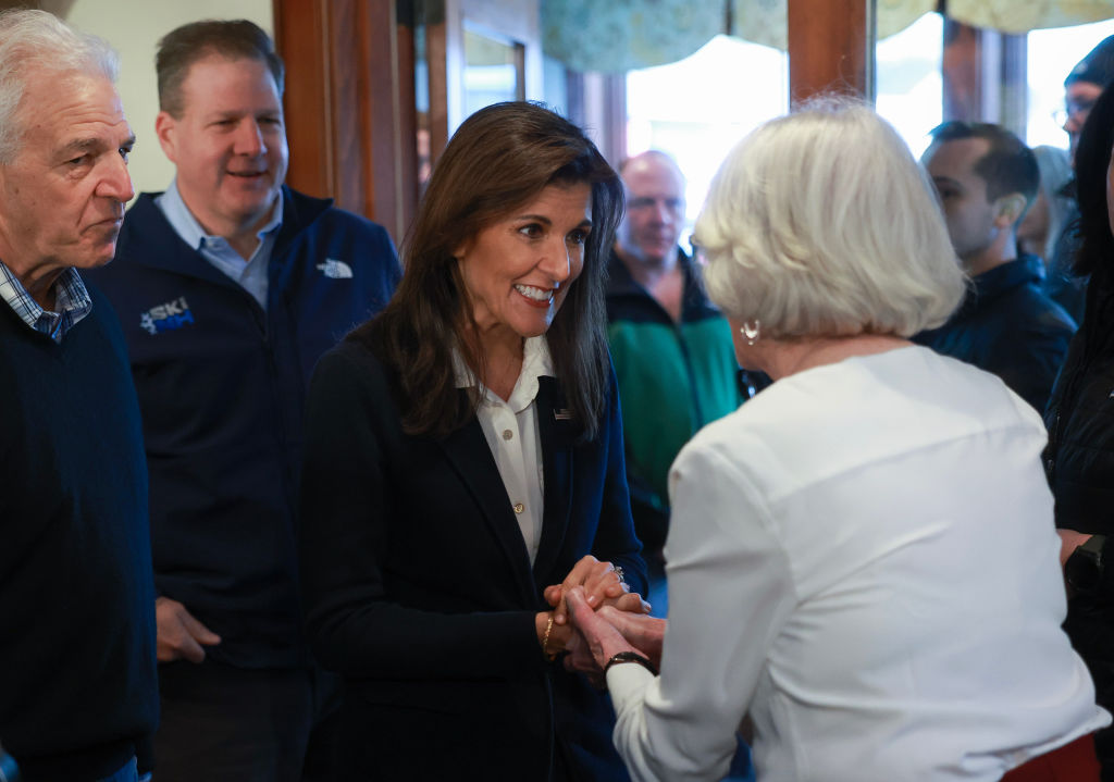 Former U.N. Ambassador Nikki Haley and New Hampshire Gov. Chris Sununu at a campaign event on January 19, 2024, in Hampton, New Hampshire. (Photo by Joe Raedle/Getty Images)