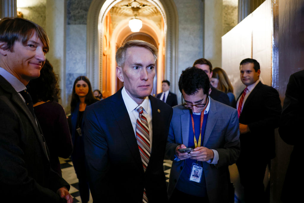 Senate Lawmakers Continue Work On Capitol Hill