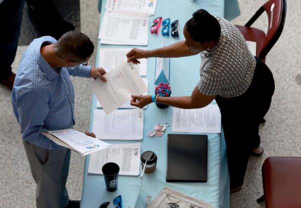 Featured image for post: College or Trade School? How About Both?