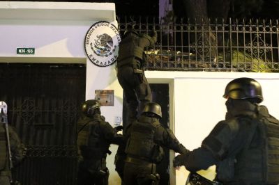 TOPSHOT-ECUADOR-MEXICO-POLITICS-DIPLOMACY-GLAS