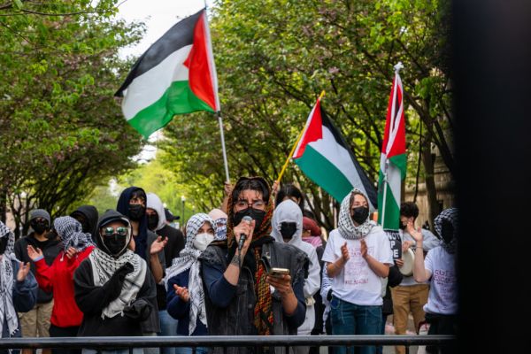 Columbia University Issues Deadline For Gaza Encampment To Vacate Campus
