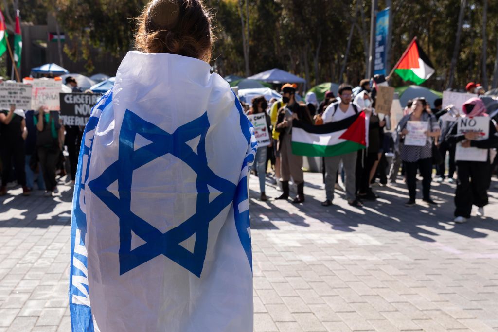 Pro-Israel protestors intervene during pro-Palestinian students’ encampment in UCSD