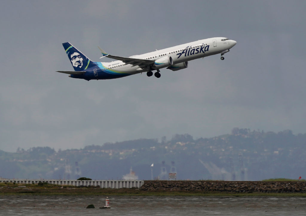 Alaska Airlines 737 Max 9 Takes Off From San Francisco