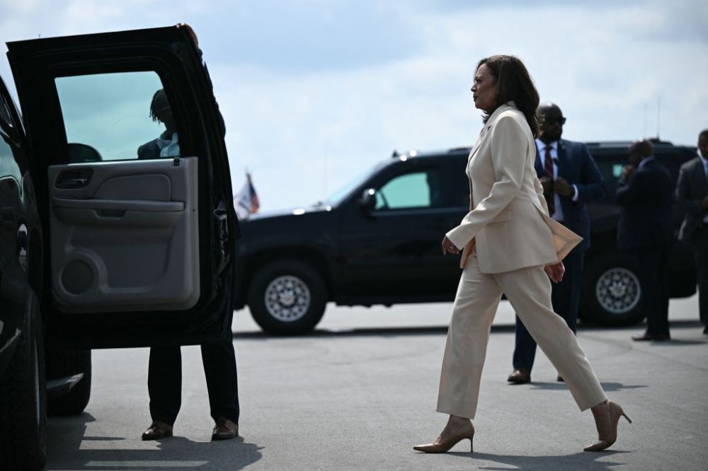 TOPSHOT-US-VOTE-POLITICS-HARRIS