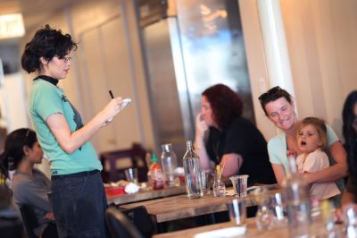 Chicago Takes On Debate Over Minimum Wage For Restaurant Workers