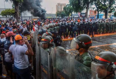 TOPSHOT-VENEZUELA-ELECTION-VOTE-AFTERMATH-PROTEST