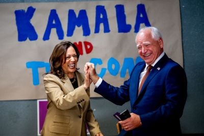 Kamala Harris Visits Local Campaign Office In Phoenix Area