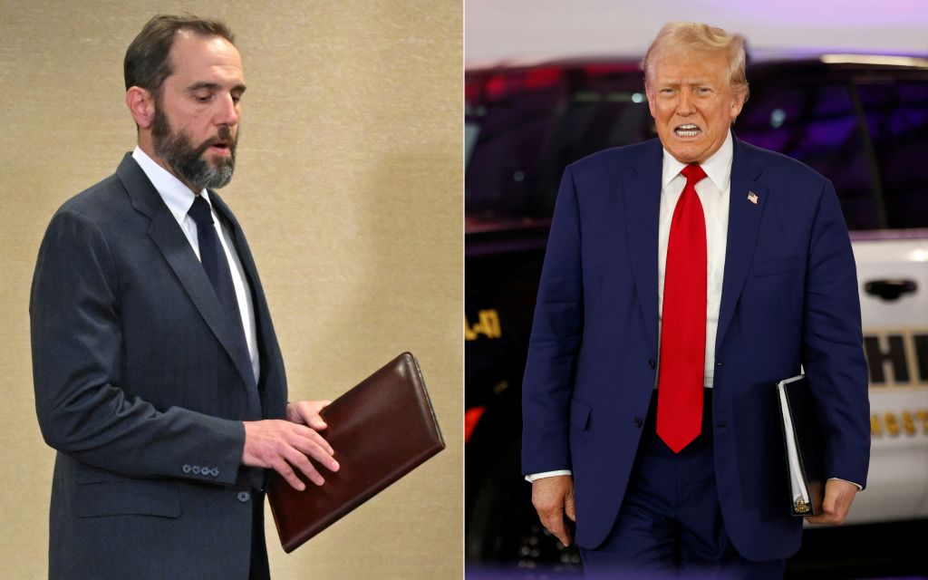 Special counsel Jack Smith and former President Donald Trump (Photos by Mandel NGAN and JEFF KOWALSKY / AFP via Getty Images)