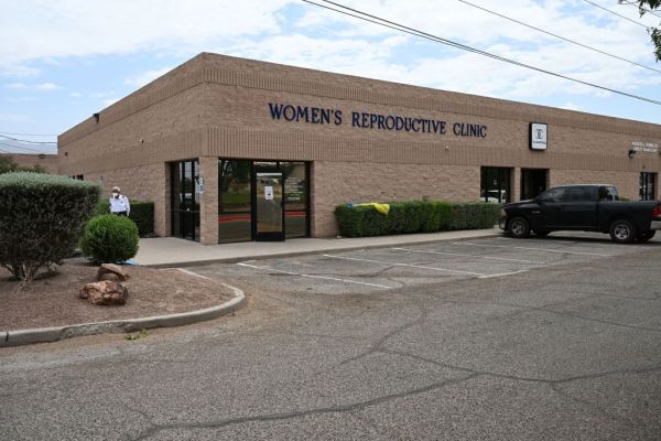 US-ABORTION-TEXAS-NEWMEXICO-CLINIC