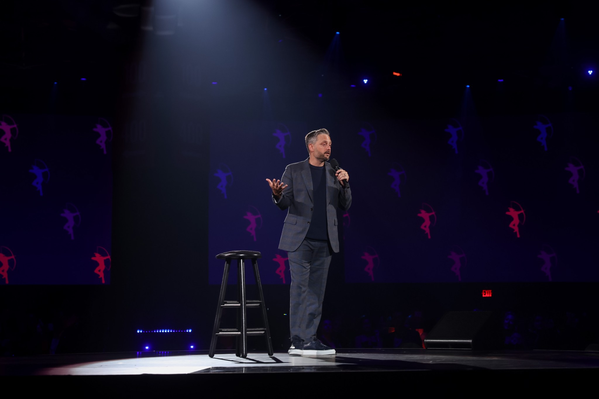 Nate Bargatze speaks onstage during the 2024 Robin Hood Benefit at the Jacob Javits Center in New York City on May 13, 2024. (Photo by Kevin Kane/Getty Images for Robin Hood)