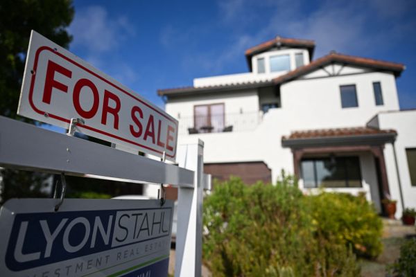 US-ECONOMY-HOUSING-REAL ESTATE