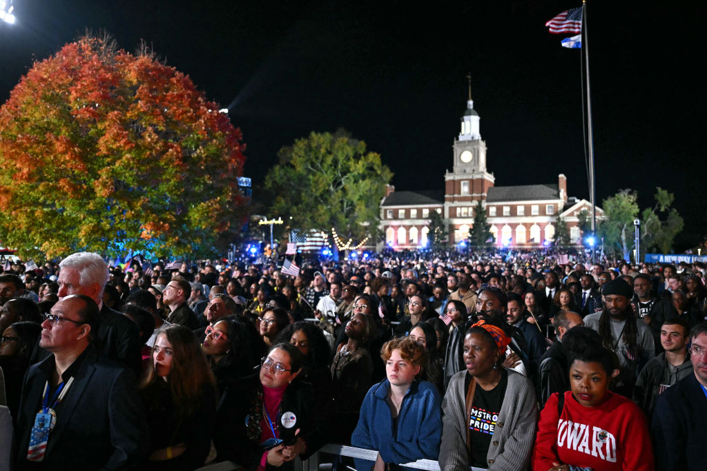 US-VOTE-POLITICS-HARRIS