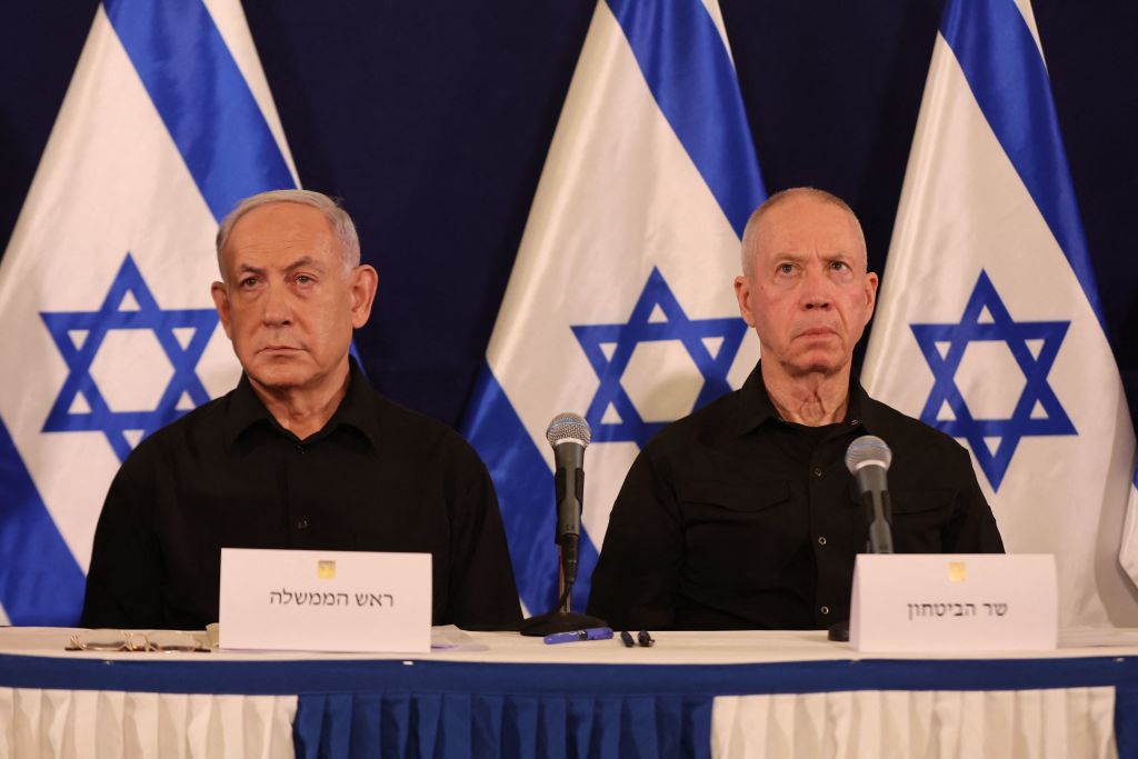 Israeli Prime Minister Benjamin Netanyahu and then-Defense Minister Yoav Gallant attend a press conference on October 28, 2023, in Tel Aviv.  (Photo by ABIR SULTAN/POOL/AFP via Getty Images)