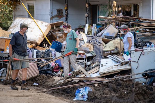 Featured image for post: Claims About Hurricane Damage in North Carolina Are Mostly True