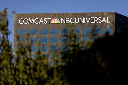 US-MEDIA-ECONOMY-COMCAST