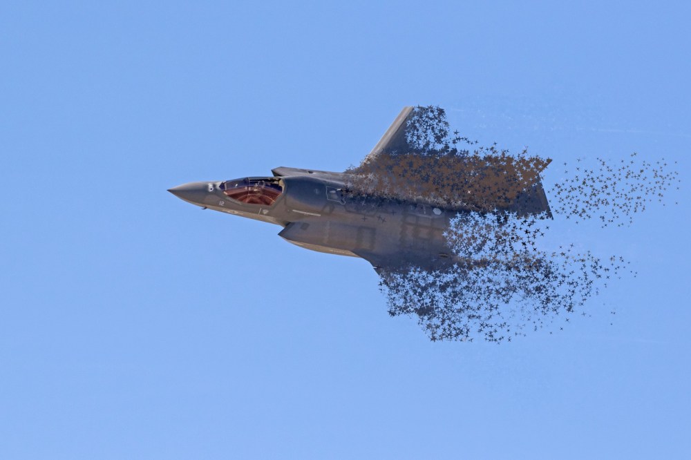 f35