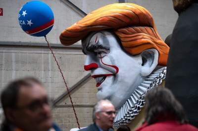 Topping out ceremony of the Cologne Rose Monday procession