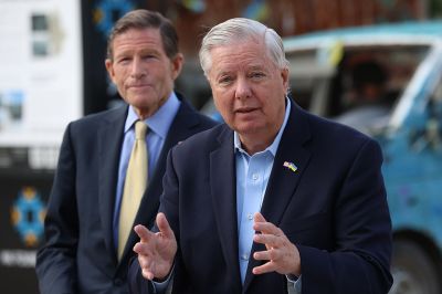 US Senate Threatens 500% Tariffs On Russian Oil If Putin Refuses Peace Talks