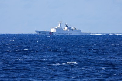 A white ship in the ocean