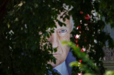 A man in a suit and tie