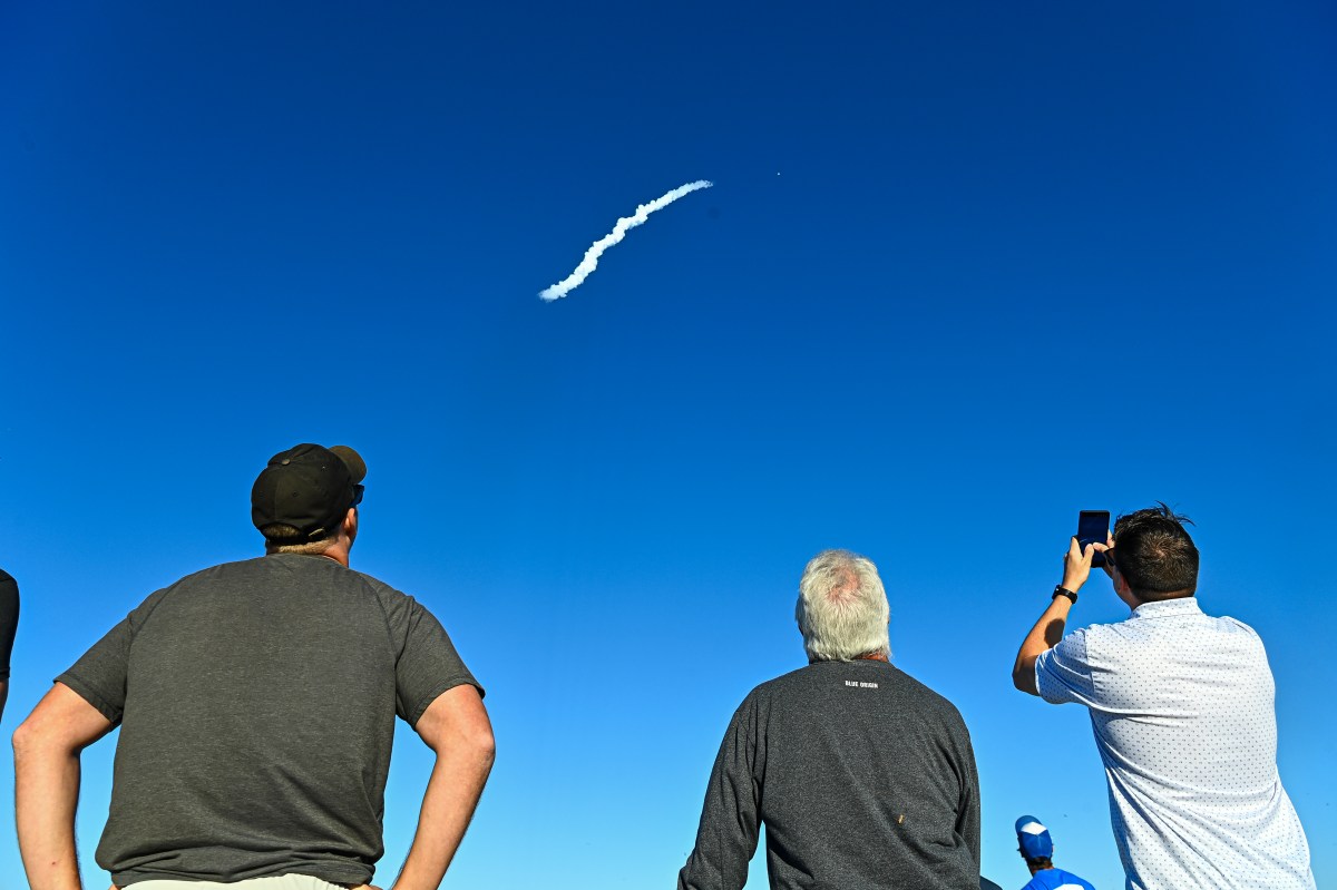 Blue Origin  New Glenn Rocket To Launch Carrying NASA ESCAPADE Probes Heading To Mars